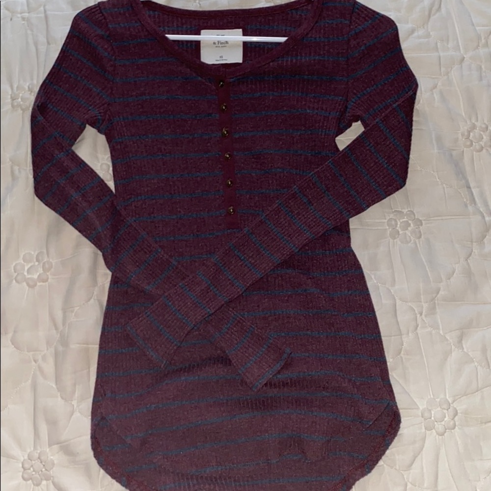 Cute Abercrombie striped long sleeve tee